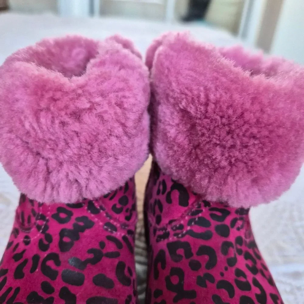 GUC Ugg Jorie Boot Cheetah Pink Metallic Lined Sherling Boot Girls 9